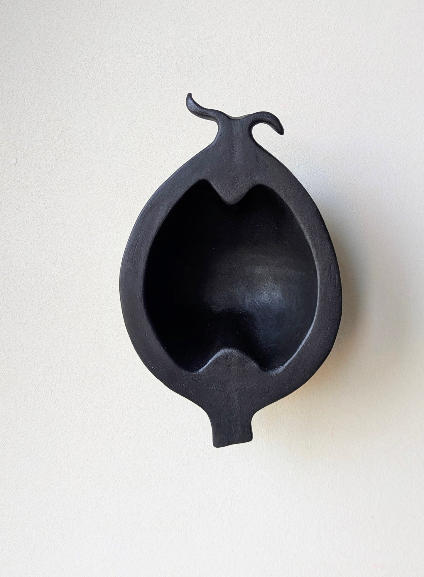 Nyponkapsel - skulptur