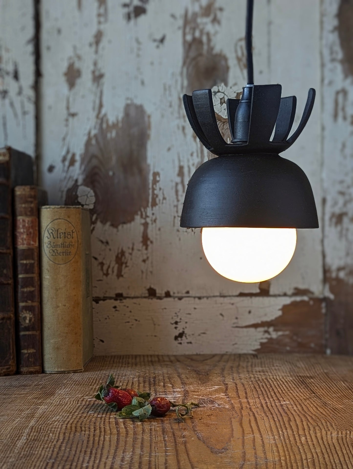 Lamp - Sepal