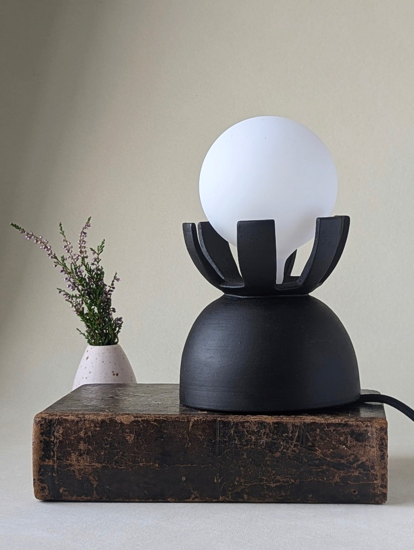 Lamp - Sepal